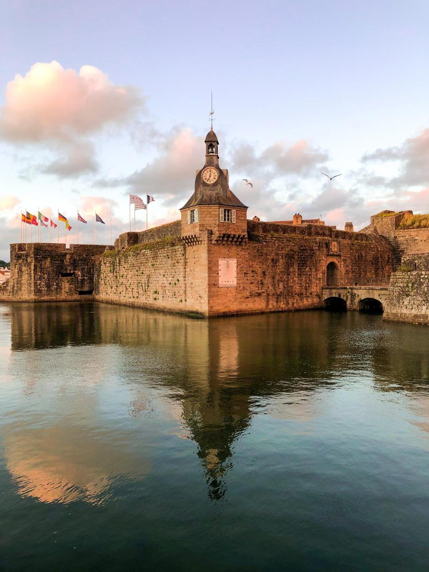 Ostal - Auberge De Jeunesse Concarneau Luaran gambar